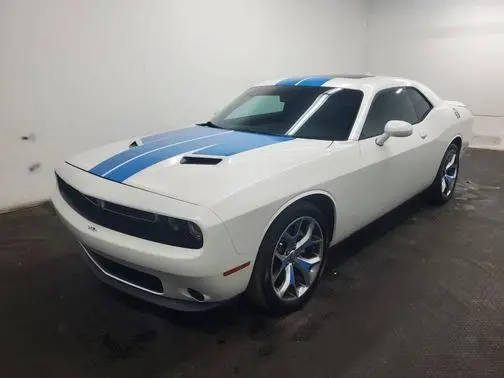 2015 Dodge Challenger SXT Plus RWD photo