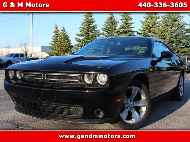 2021 Dodge Challenger SXT RWD photo
