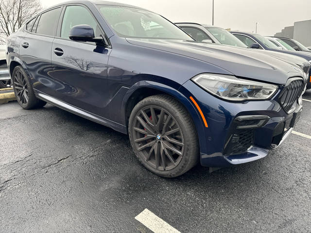 2022 BMW X6 M50i AWD photo