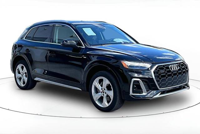 2022 Audi Q5 S line Prestige AWD photo
