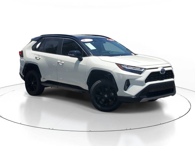 2022 Toyota RAV4 Hybrid XSE AWD photo