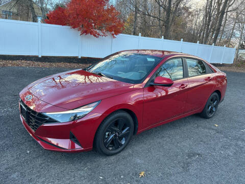 2022 Hyundai Elantra SEL FWD photo