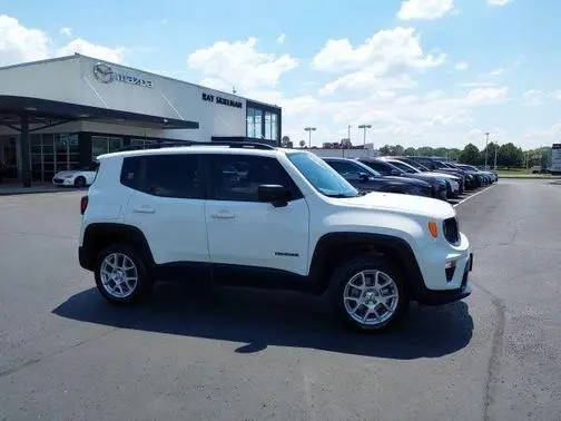2022 Jeep Renegade Latitude 4WD photo