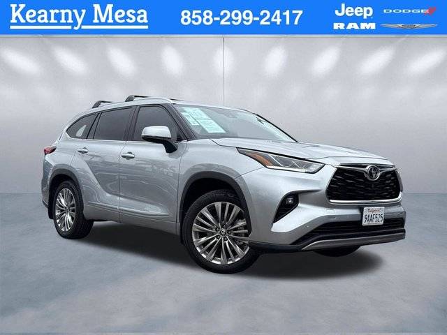 2022 Toyota Highlander Platinum AWD photo