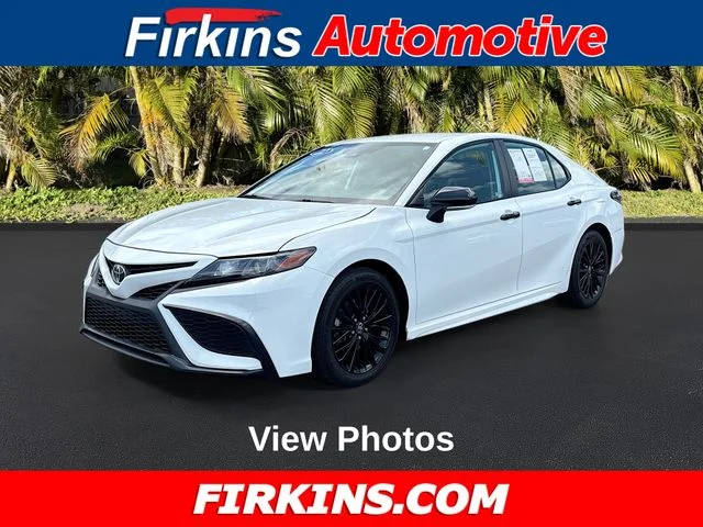 2022 Toyota Camry SE Nightshade FWD photo