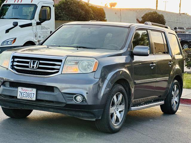 2015 Honda Pilot Touring FWD photo