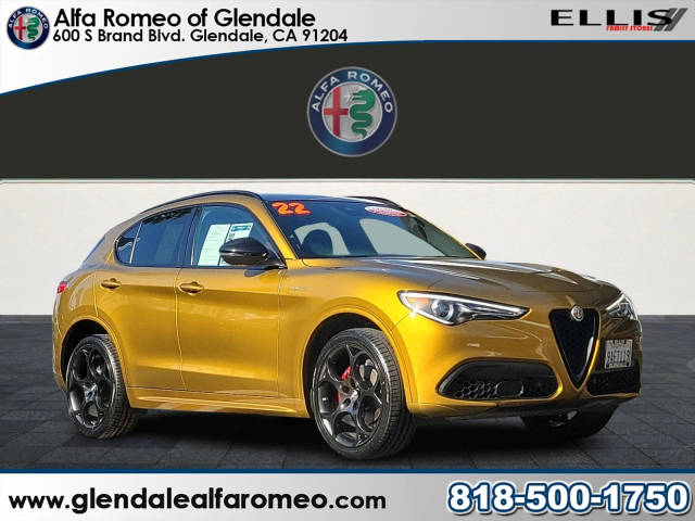 2022 Alfa Romeo Stelvio Veloce AWD photo