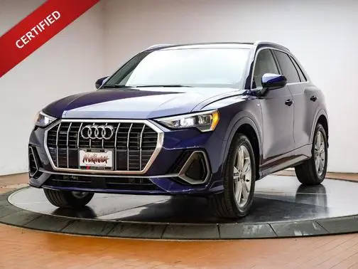 2022 Audi Q3 S line Premium AWD photo