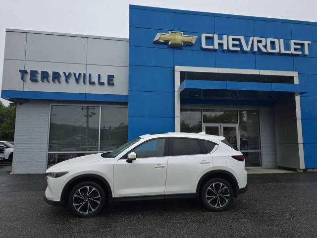 2022 Mazda CX-5 2.5 S Premium Package AWD photo