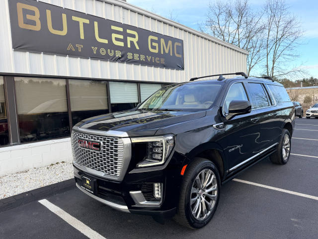 2022 GMC Yukon XL Denali 4WD photo