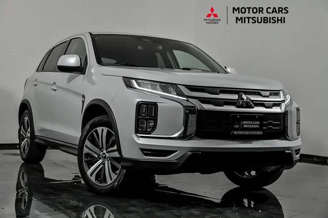 2022 Mitsubishi Outlander Sport ES 4WD photo
