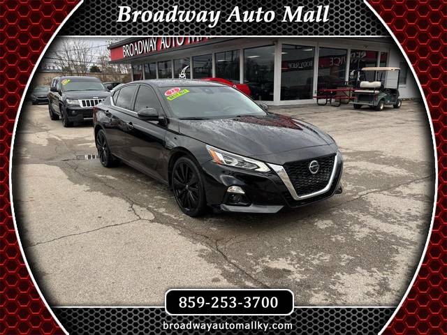 2022 Nissan Altima 2.5 SR AWD photo