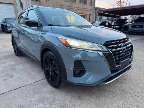 2022 Nissan Kicks SR FWD photo