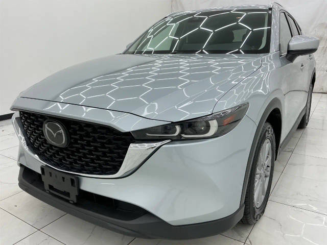 2022 Mazda CX-5 2.5 S Preferred Package AWD photo