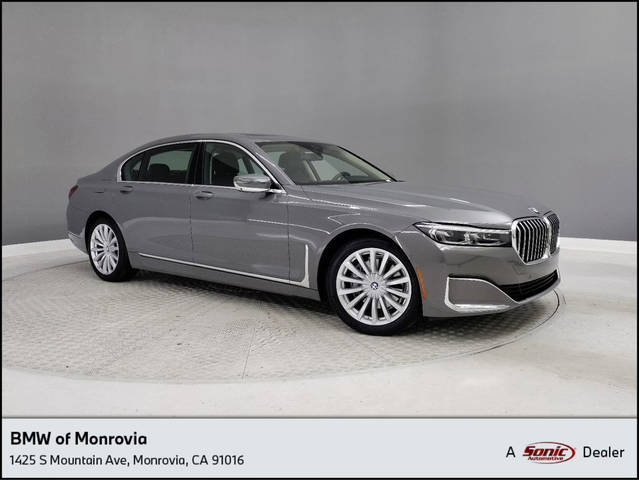 2022 BMW 7 Series 740i RWD photo