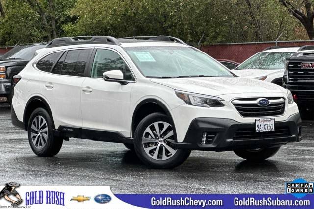 2022 Subaru Outback Premium AWD photo