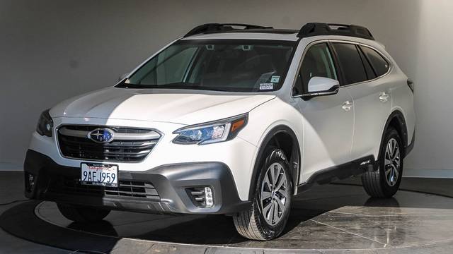 2022 Subaru Outback Premium AWD photo