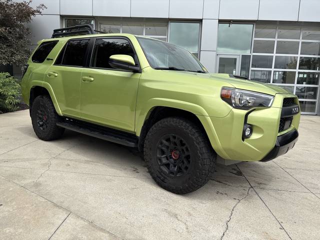 2022 Toyota 4Runner TRD Pro 4WD photo