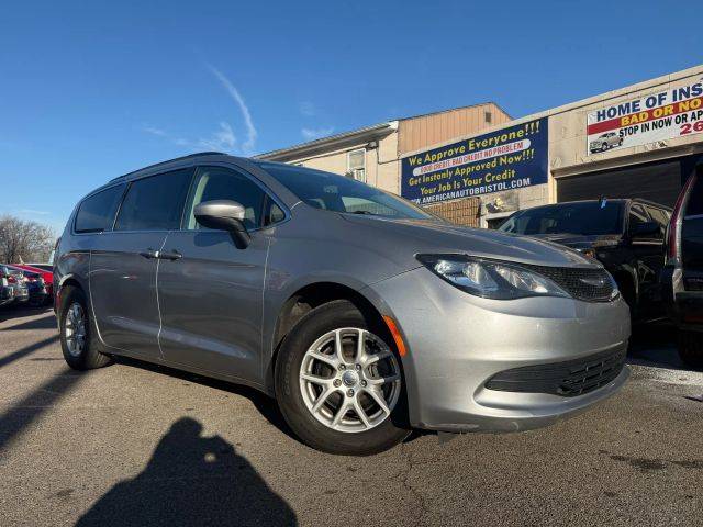 2020 Chrysler Voyager LXi FWD photo