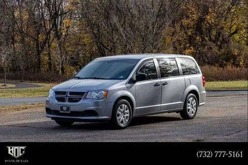 2019 Dodge Grand Caravan SE FWD photo