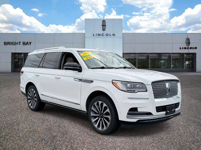 2022 Lincoln Navigator Reserve 4WD photo
