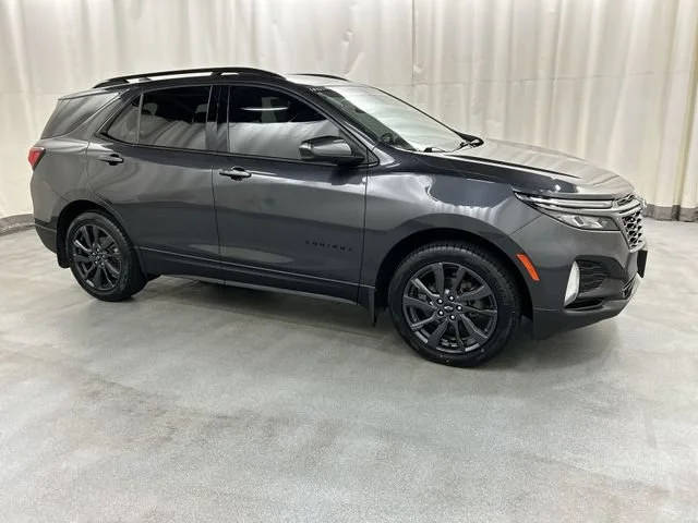 2022 Chevrolet Equinox RS AWD photo