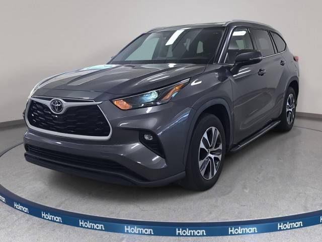 2022 Toyota Highlander XLE FWD photo