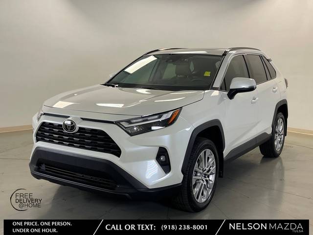 2022 Toyota RAV4 XLE Premium FWD photo