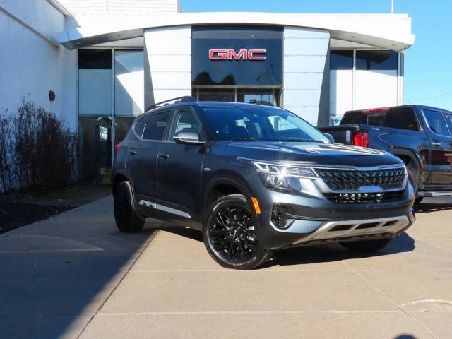 2022 Kia Seltos Nightfall AWD photo