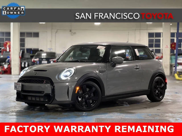 2022 MINI Hardtop 2 Door Cooper S FWD photo