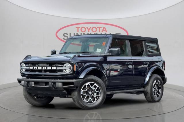 2021 Ford Bronco 4 Door Base 4WD photo