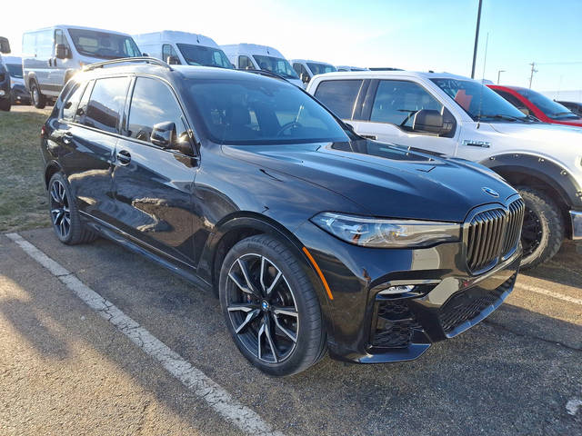 2022 BMW X7 xDrive40i AWD photo