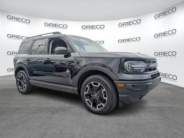 2021 Ford Bronco Sport Outer Banks 4WD photo