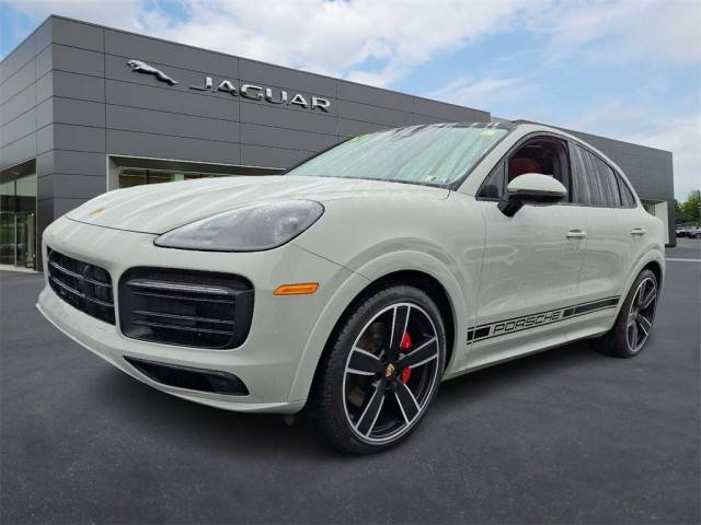 2022 Porsche Cayenne Coupe GTS AWD photo