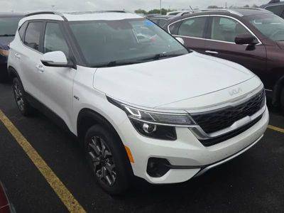 2022 Kia Seltos EX AWD photo
