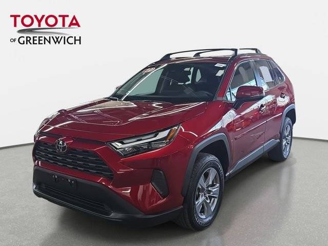 2022 Toyota RAV4 XLE AWD photo