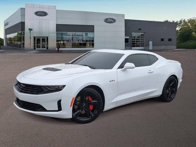 2022 Chevrolet Camaro LT1 RWD photo