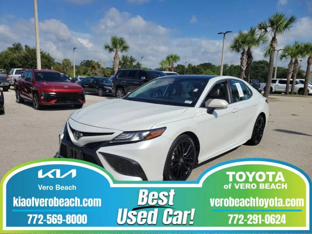 2022 Toyota Camry XSE FWD photo