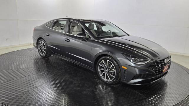 2022 Hyundai Sonata Limited FWD photo