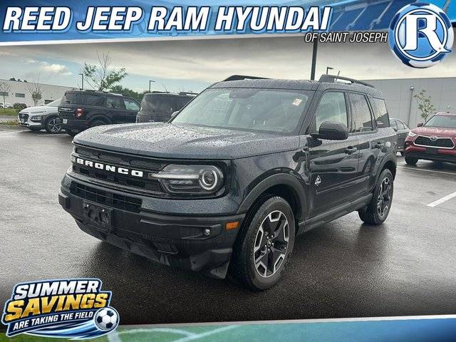2021 Ford Bronco Sport Outer Banks 4WD photo