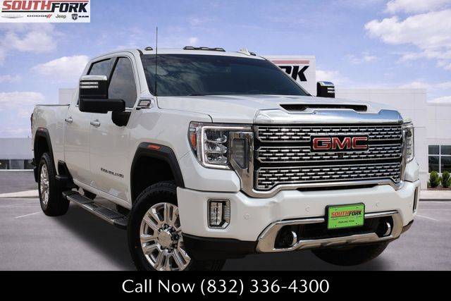 2022 GMC Sierra 2500HD Denali 4WD photo