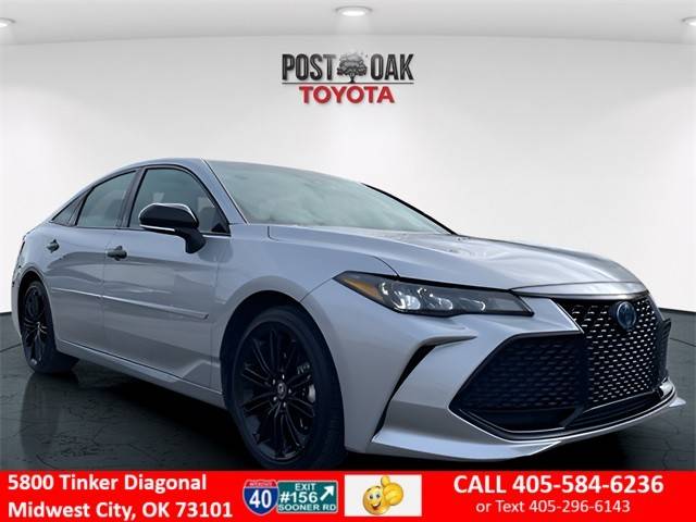 2022 Toyota Avalon Hybrid XSE Nightshade FWD photo