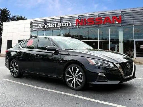 2022 Nissan Altima 2.5 SR FWD photo
