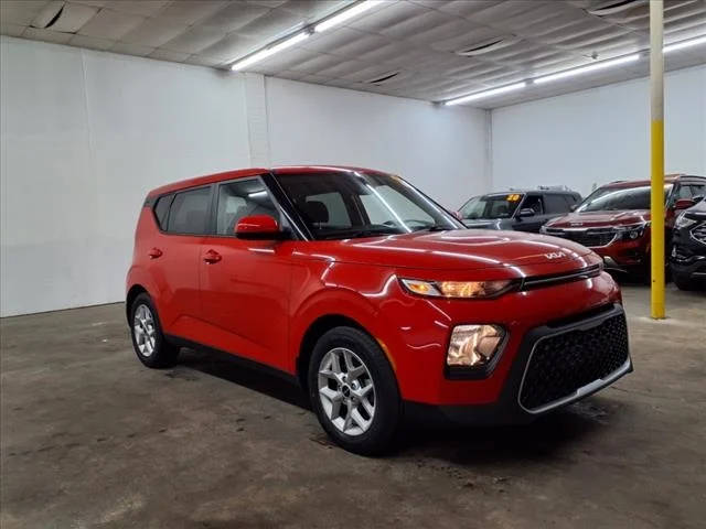 2022 Kia Soul LX FWD photo