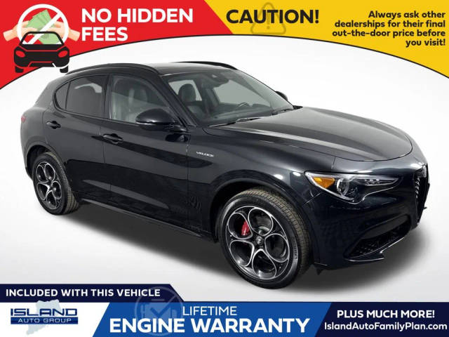 2022 Alfa Romeo Stelvio Veloce AWD photo
