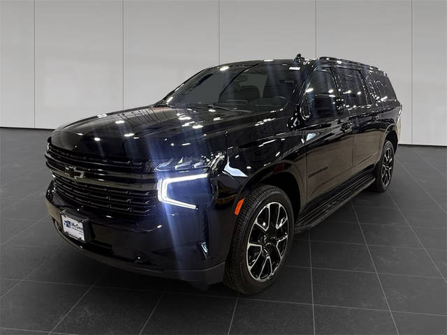 2022 Chevrolet Suburban RST 4WD photo