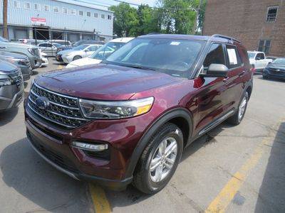 2022 Ford Explorer XLT 4WD photo