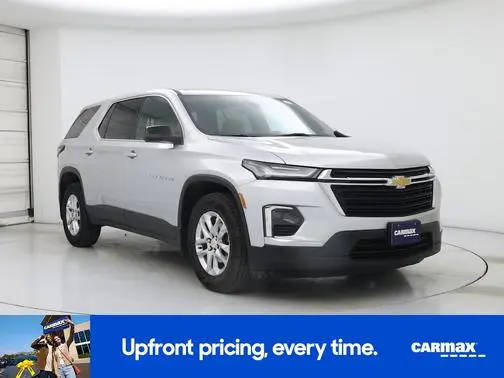 2022 Chevrolet Traverse LS AWD photo