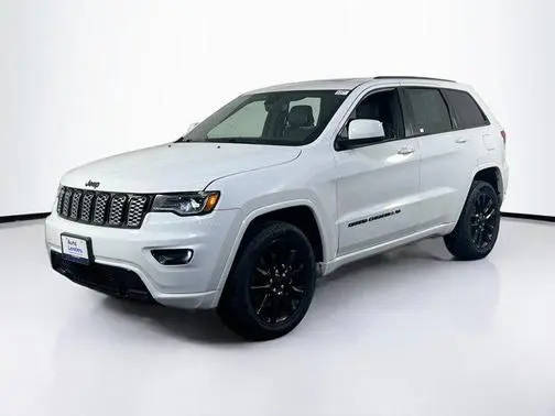 2022 Jeep Grand Cherokee Laredo X 4WD photo