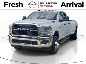 2022 Ram 3500 Tradesman 4WD photo